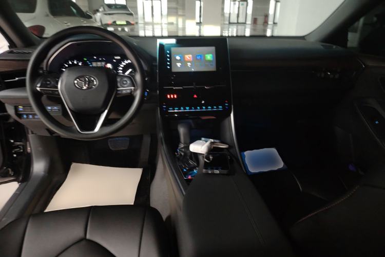 Used Toyota Avalon 2023 2.0L Progressive Edition Interior 2