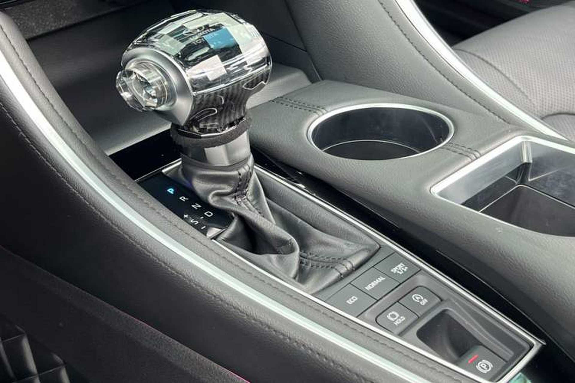 Used Toyota Avalon 2023 2.5L Touring Premium Edition Interior 3