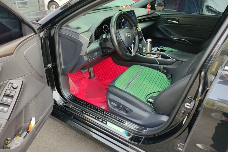 Used Toyota Avalon 2023 2.5L Luxury Edition Interior 3