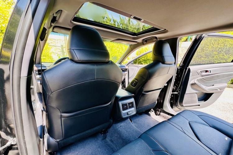 Used Toyota Avalon 2023 2.0L Premium Edition Interior 3