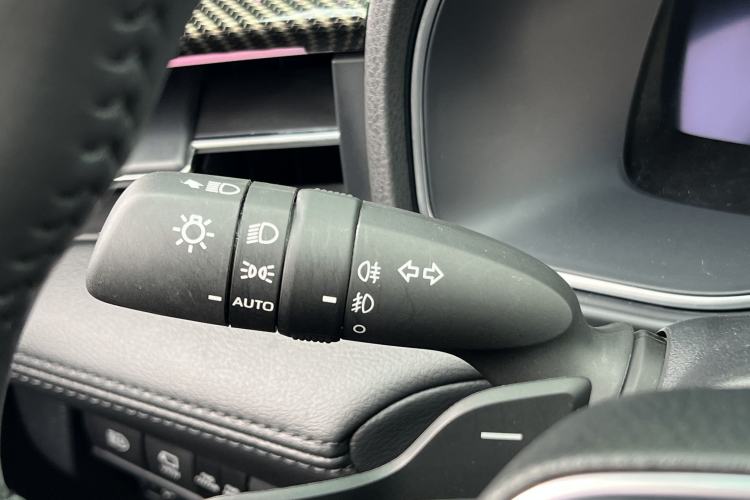 Used Toyota Avalon 2023 2.5L Touring Premium Edition Interior 4