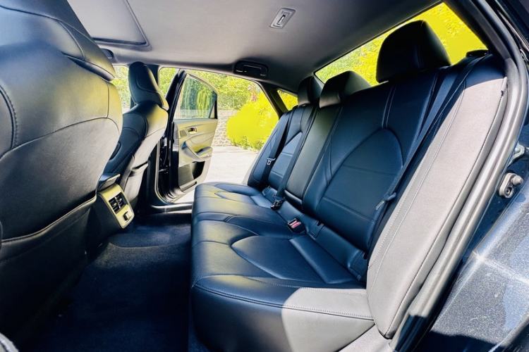 Used Toyota Avalon 2023 2.0L Premium Edition Interior 4