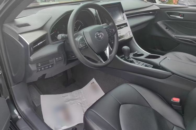 Used Toyota Avalon 2023 2.0L Progressive Edition Interior 5