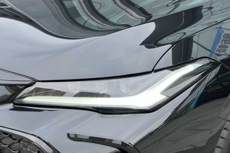 Used Toyota Avalon 2023 2.5L Touring Premium Edition Left Front Headlight
