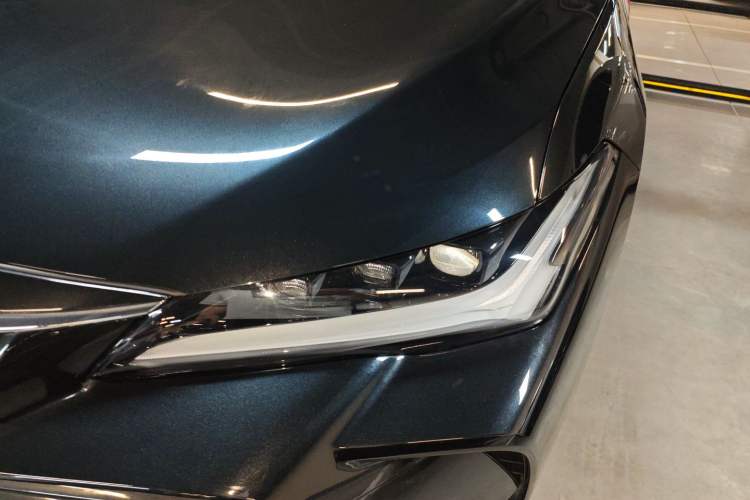 Used Toyota Avalon 2023 2.0L Luxury Edition Left Front Headlight
