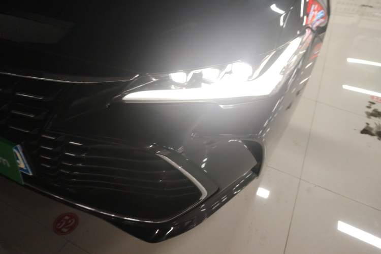 Used Toyota Avalon 2023 2.0L Progressive Edition Left Front Headlight