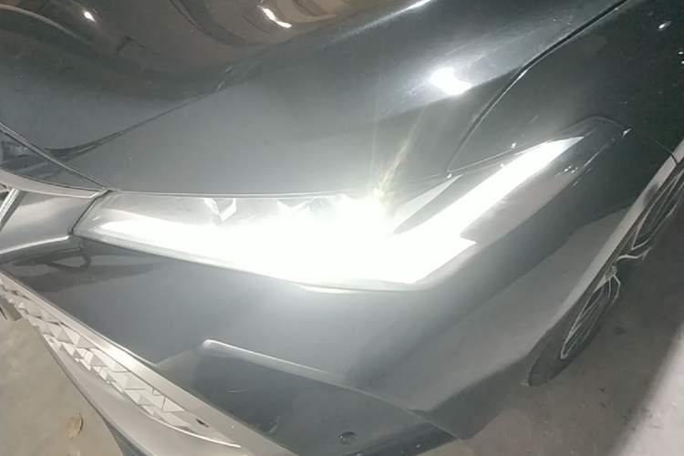 Used Toyota Avalon 2023 2.0L Premium Edition Left Front Headlight