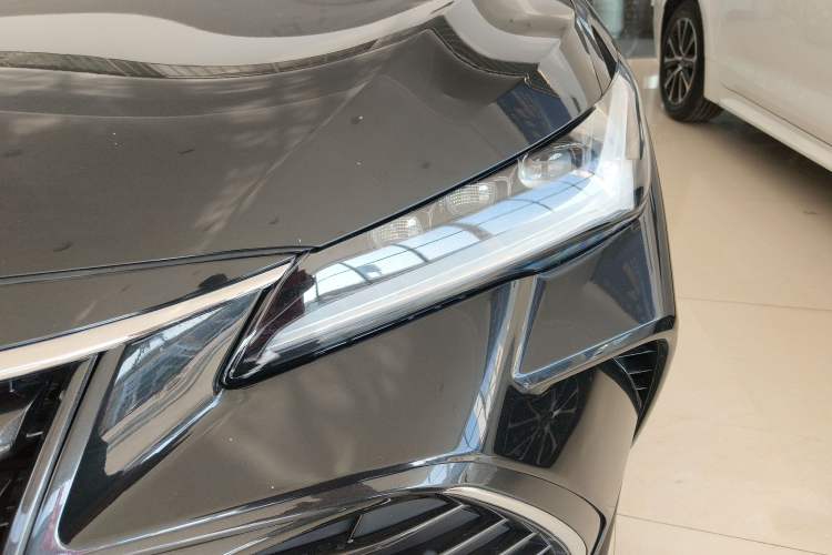 Used Toyota Avalon 2023 Dual-Engine 2.5L Luxury Edition Left Front Headlight
