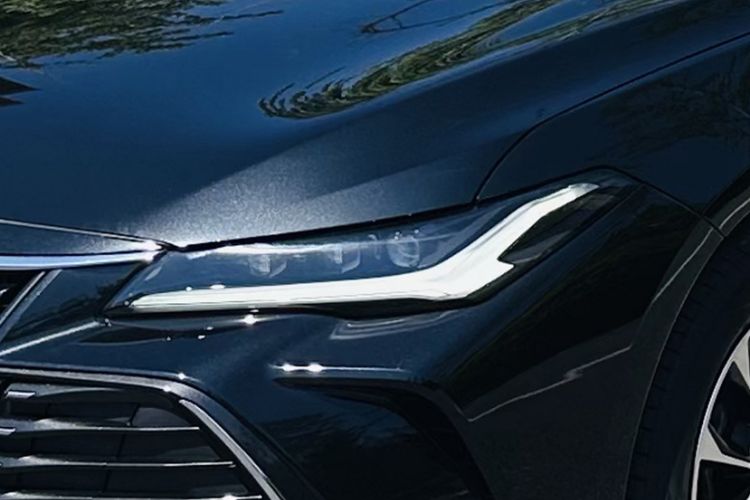 Used Toyota Avalon 2023 2.0L Premium Edition Left Front Headlight