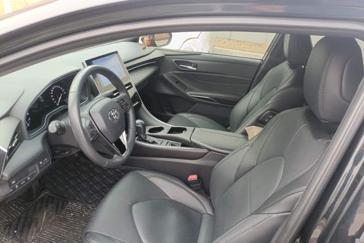Used Toyota Avalon 2023 2.5L Luxury Edition Left Front Seat