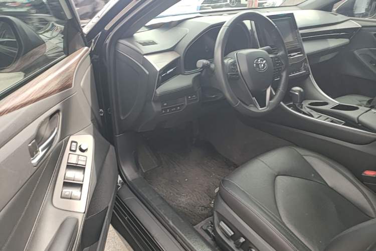 Used Toyota Avalon 2023 2.0L Premium Edition Left Front Seat