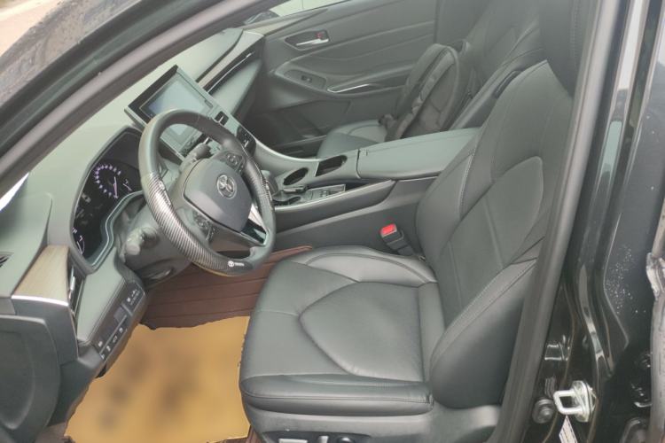 Used Toyota Avalon 2023 2.0L Premium Edition Left Front Seat