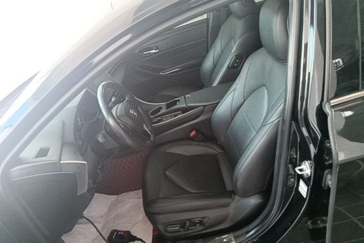 Used Toyota Avalon 2023 2.0L Luxury Edition Left Front Seat