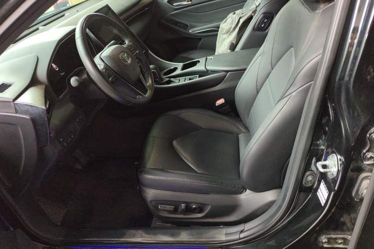 Used Toyota Avalon 2023 2.0L Premium Edition Left Front Seat