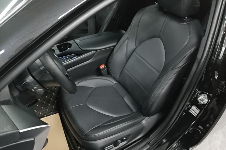 Used Toyota Avalon 2023 Dual-Engine 2.5L Luxury Edition Left Front Seat