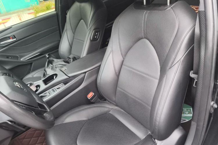 Used Toyota Avalon 2023 2.5L Luxury Edition Left Front Seat