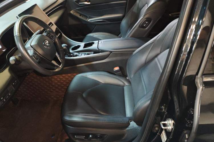 Used Toyota Avalon 2023 2.0L Luxury Edition Left Front Seat