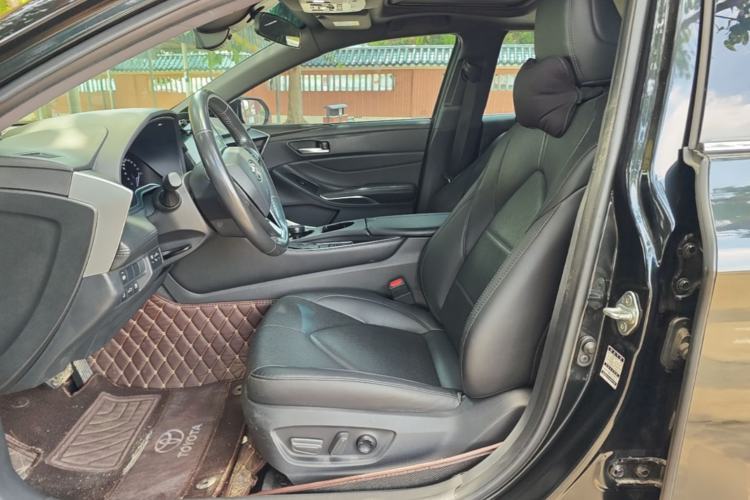 Used Toyota Avalon 2023 2.0L Luxury Edition Left Front Seat
