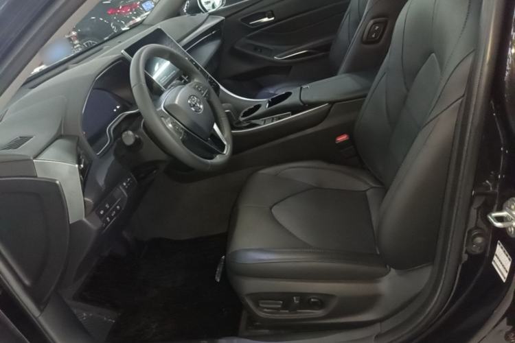 Used Toyota Avalon 2023 2.0L XLE Deluxe Edition Left Front Seat