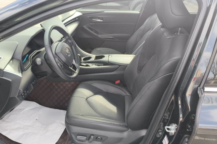 Used Toyota Avalon 2023 2.0L XLE Deluxe Edition Left Front Seat