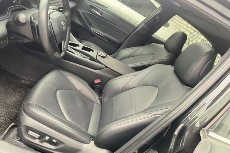 Used Toyota Avalon 2023 2.5L Luxury Edition Left Front Seat