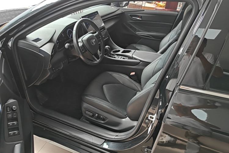 Used Toyota Avalon 2023 2.5L Luxury Edition Left Front Seat