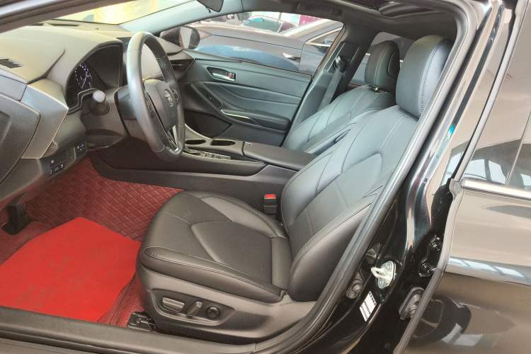 Used Toyota Avalon 2023 Dual-Engine 2.5L Luxury Edition Left Front Seat