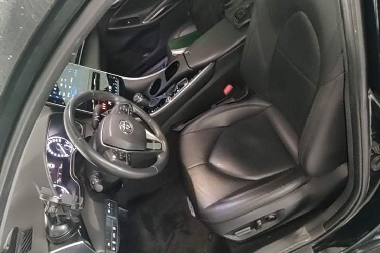 Used Toyota Avalon 2023 Dual-Engine 2.5L Luxury Edition Left Front Seat