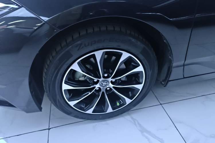 Used Toyota Avalon 2023 2.0L Luxury Edition Left Front Wheel Hub
