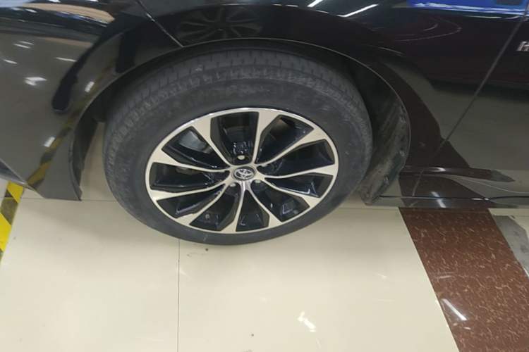 Used Toyota Avalon 2023 Dual-Engine 2.5L Luxury Edition Left Front Wheel Hub