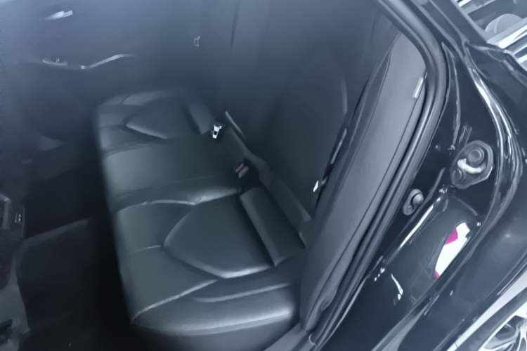 Used Toyota Avalon 2023 2.0L Luxury Edition Left Rear Seat
