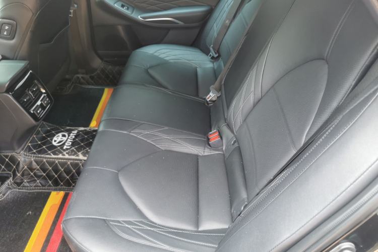 Used Toyota Avalon 2023 2.5L Touring Premium Edition Left Rear Seat
