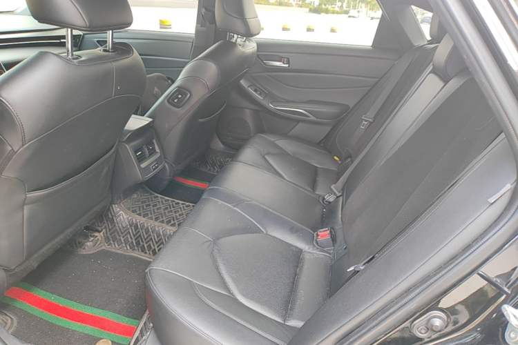 Used Toyota Avalon 2023 2.5L Luxury Edition Left Rear Seat