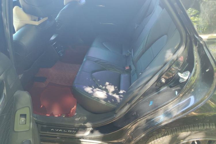 Used Toyota Avalon 2023 2.5L Touring Premium Edition Left Rear Seat