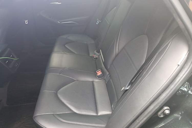 Used Toyota Avalon 2023 2.0L Premium Edition Left Rear Seat