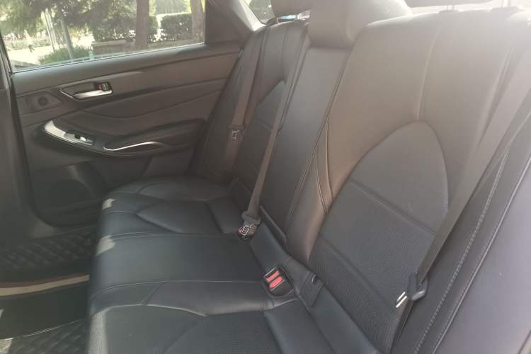 Used Toyota Avalon 2023 2.5L Luxury Edition Left Rear Seat