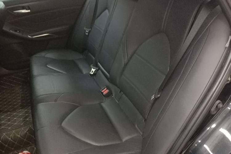 Used Toyota Avalon 2023 2.0L XLE Deluxe Edition Left Rear Seat