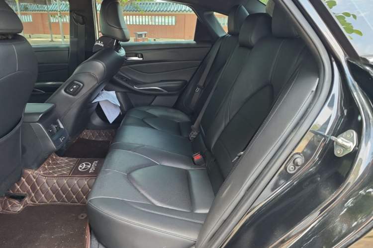 Used Toyota Avalon 2023 2.0L Luxury Edition Left Rear Seat