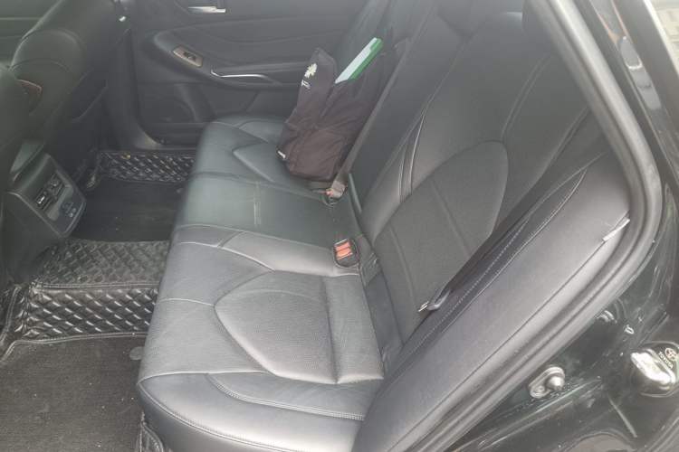 Used Toyota Avalon 2023 2.5L Luxury Edition Left Rear Seat