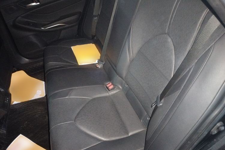 Used Toyota Avalon 2023 Dual-Motor 2.5L Progressive Edition Left Rear Seat
