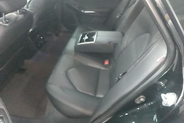Used Toyota Avalon 2023 2.0L XLE Deluxe Edition Left Rear Seat