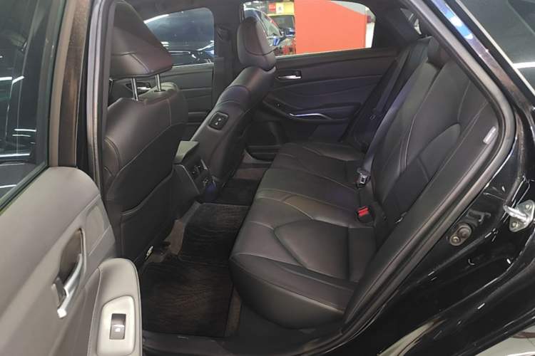 Used Toyota Avalon 2023 2.0L Luxury Edition Left Rear Seat