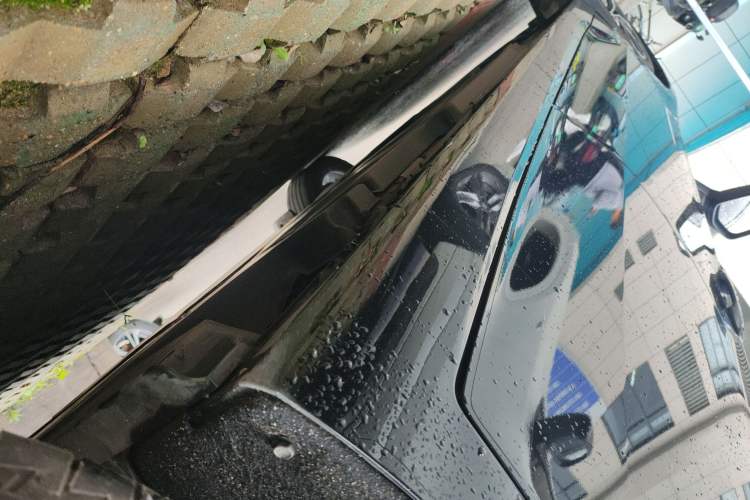 Used Toyota Avalon 2023 2.0L Premium Edition Left Side Sill