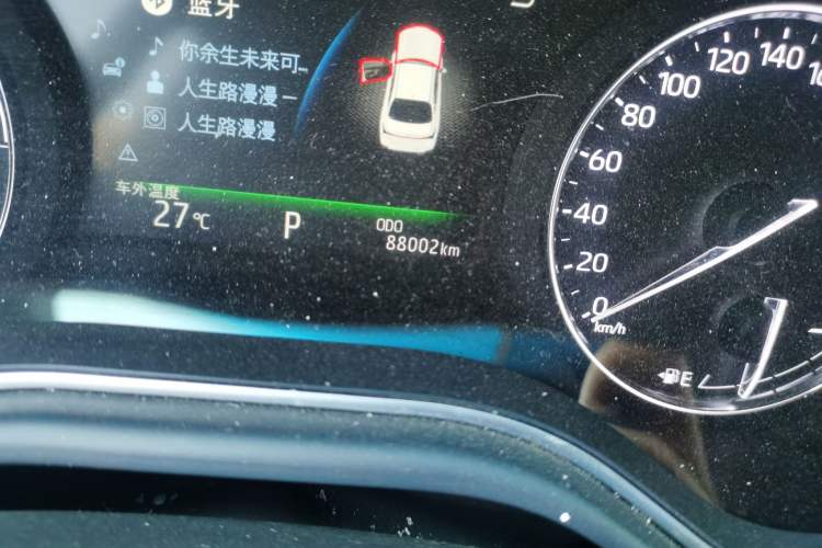 Used Toyota Avalon 2023 Dual-Engine 2.5L Luxury Edition Odometer Close Up