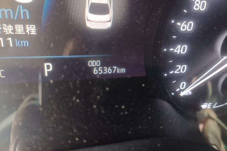 Used Toyota Avalon 2023 2.5L Luxury Edition Odometer Close Up