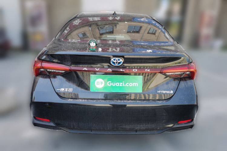 Used Toyota Avalon 2023 Dual-Engine 2.5L Luxury Edition Rear