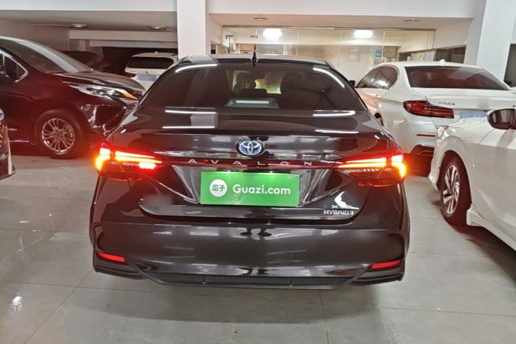 Used Toyota Avalon 2023 Dual-Motor 2.5L XLE Prestige Edition Rear
