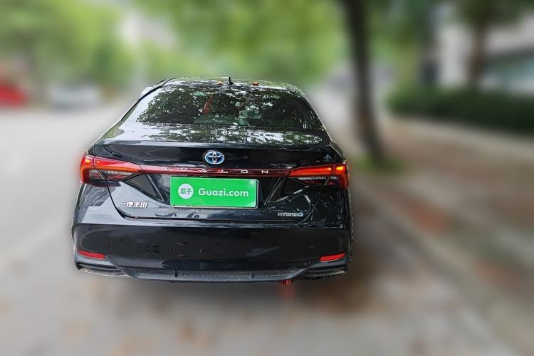 Used Toyota Avalon 2023 Dual-Engine 2.5L Luxury Edition Rear