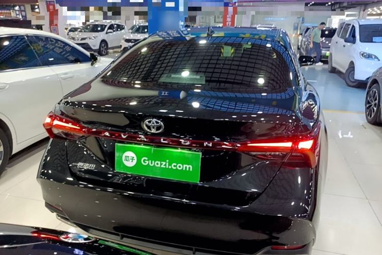 Used Toyota Avalon 2023 2.0L Premium Edition Rear