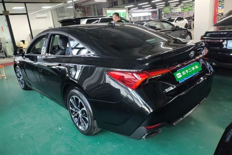 Used Toyota Avalon 2023 2.5L Luxury Edition Rear Left 45 Deg